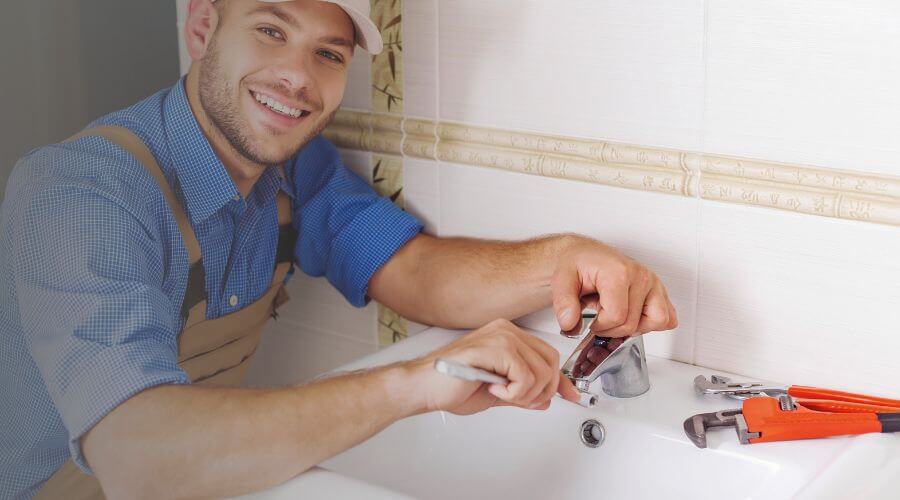 Handle or spout repair in Hindsboro, IL